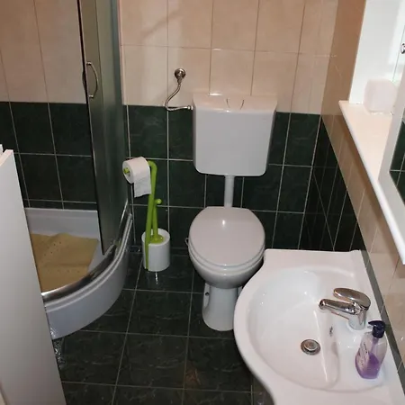 Apartman Lucin Апартаменты